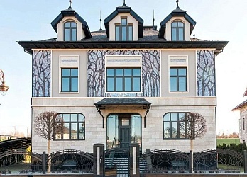 Объявление Дом, 670&nbsp;м&sup2;, 3 эт., 11 сот.