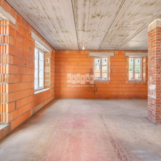 Объявление Дом, 240м2, 3 эт, 10 сот.