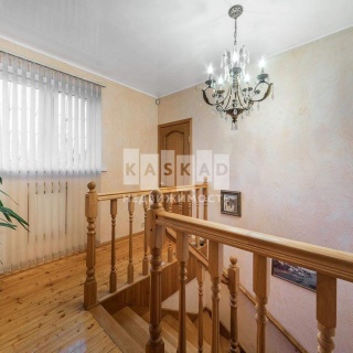 Объявление Дом, 300м2, 3 эт, 14 сот.