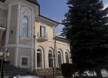 Объявление Дом, 587.2&nbsp;м&sup2;, 4 эт., 14.999 сот.