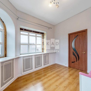 Объявление Дом, 350м2, 3 эт, 10 сот.