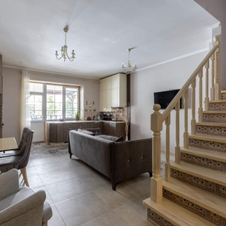 Объявление Дом, 150м2, 3 эт, 2 сот.