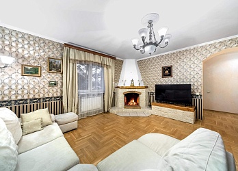 Объявление Дом, 300&nbsp;м&sup2;, 3 эт., 14 сот.