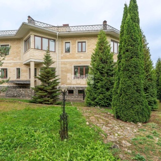 Объявление Дом, 500м2, 3 эт, 30 сот.