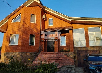 Объявление Дом, 250&nbsp;м&sup2;, 3 эт., 15 сот.