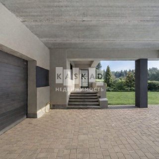 Объявление Дом, 450м2, 3 эт, 16 сот.