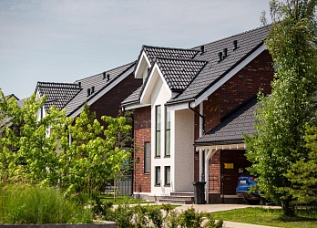 Объявление Дом, 180&nbsp;м&sup2;, 2 эт., 6 сот.