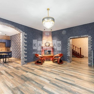 Объявление Дом, 280м2, 2 эт, 10 сот.