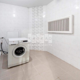 Объявление Дом, 350м2, 3 эт, 10 сот.