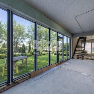 Объявление Дом, 450м2, 3 эт, 16 сот.