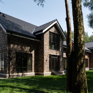 Объявление Дом, 230м2, 2 эт, 6 сот.