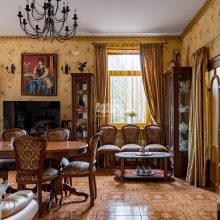 Объявление Дом, 750м2, 3 эт, 20 сот.