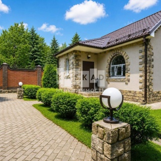 Объявление Дом, 300м2, 2 эт, 20 сот.