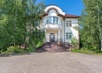 Объявление Дом, 600&nbsp;м&sup2;, 3 эт., 25 сот.