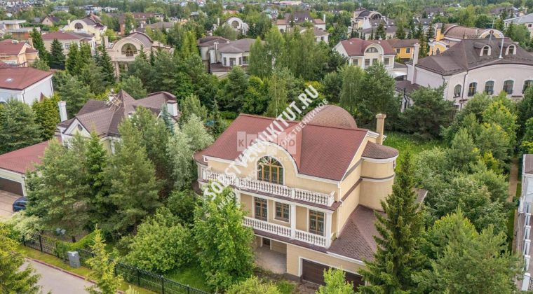 Объявление Дом, 600м2, 2 эт, 20 сот.