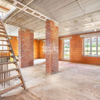 Объявление Дом, 240м2, 3 эт, 10 сот.