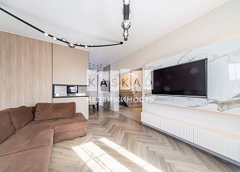 Объявление Дом, 180&nbsp;м&sup2;, 2 эт., 6 сот.
