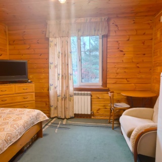 Объявление Дом, 270м2, 3 эт, 30 сот.