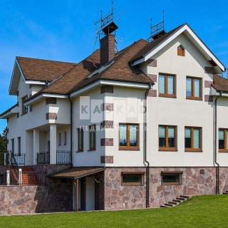 Объявление Дом, 650м2, 3 эт, 22 сот.