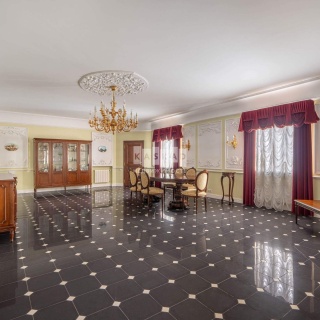 Объявление Дом, 500м2, 3 эт, 30 сот.