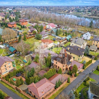 Объявление Дом, 750м2, 3 эт, 20 сот.