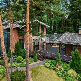 Объявление Дом, 500м2, 3 эт, 25 сот.