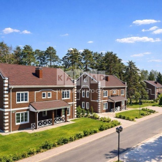 Объявление Дом, 180м2, 3 эт, 3 сот.