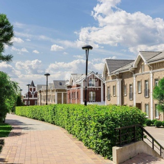 Объявление Дом, 200м2, 3 эт, 3 сот.