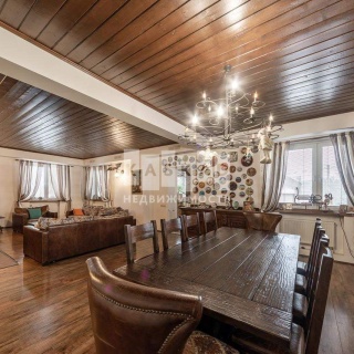 Объявление Дом, 380м2, 4 эт, 8 сот.