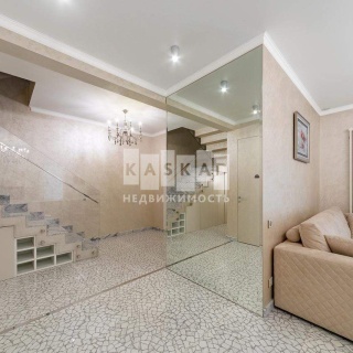 Объявление Дом, 140м2, 3 эт, 1 сот.