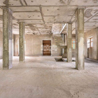 Объявление Дом, 680м2, 2 эт, 35 сот.