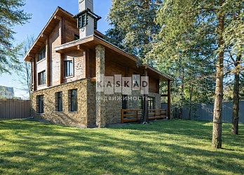 Объявление Дом, 280&nbsp;м&sup2;, 3 эт., 14 сот.