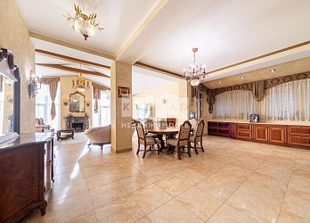 Объявление Дом, 350&nbsp;м&sup2;, 3 эт., 10 сот.