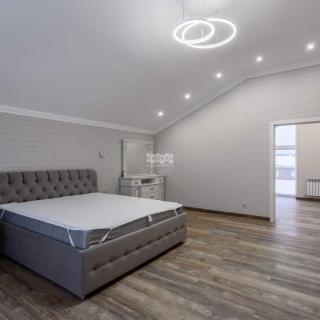 Объявление Дом, 200м2, 2 эт, 7 сот.