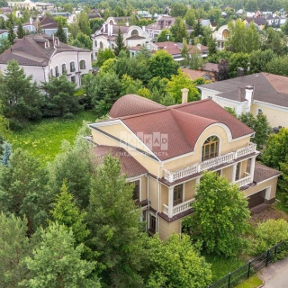 Объявление Дом, 600м2, 2 эт, 20 сот.