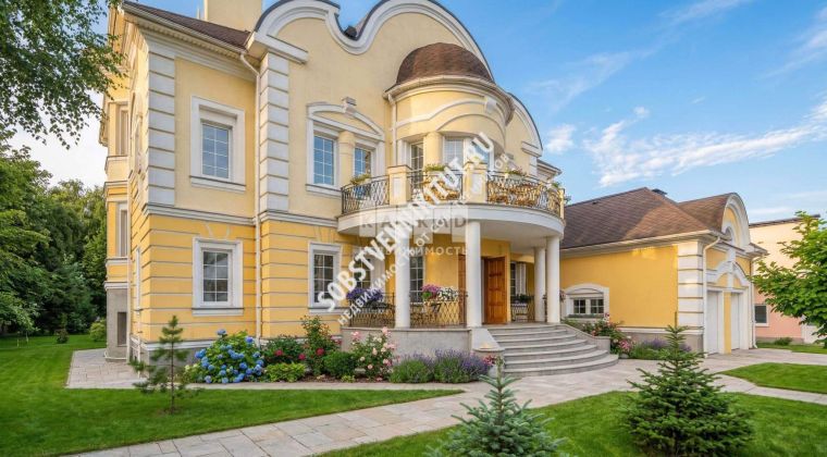 Объявление Дом, 800м2, 3 эт, 30 сот.