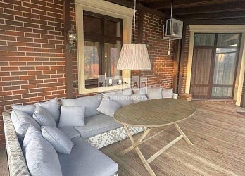 Объявление Дом, 350&nbsp;м&sup2;, 2 эт., 10 сот.