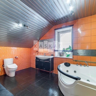 Объявление Дом, 250м2, 3 эт, 15 сот.