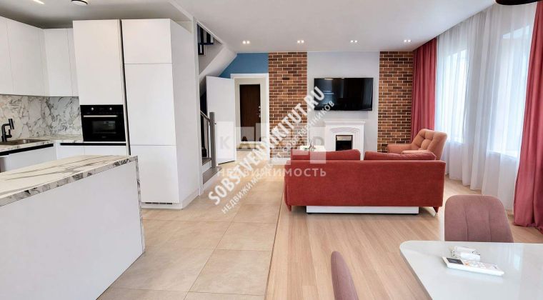 Объявление Дом, 182м2, 3 эт, 3 сот.