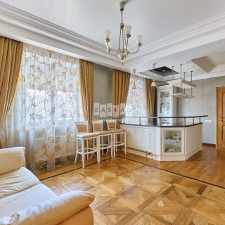 Объявление Дом, 650м2, 3 эт, 22 сот.