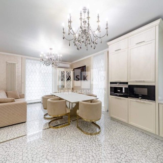 Объявление Дом, 140м2, 3 эт, 1 сот.