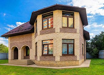 Объявление Дом, 280&nbsp;м&sup2;, 3 эт., 6 сот.