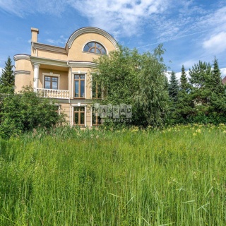 Объявление Дом, 600м2, 2 эт, 20 сот.