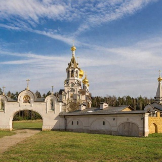 Объявление Дом, 200м2, 3 эт, 10 сот.
