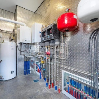 Объявление Дом, 300м2, 2 эт, 7 сот.