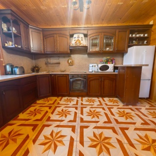 Объявление Дом, 270м2, 3 эт, 30 сот.