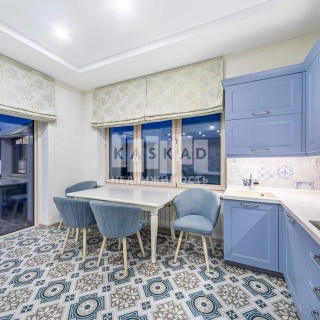 Объявление Дом, 200м2, 2 эт, 10 сот.