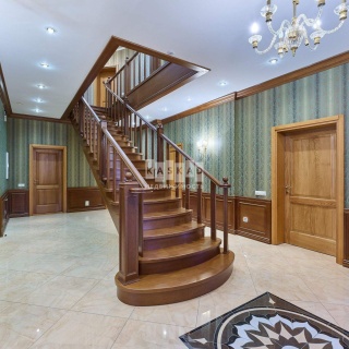 Объявление Дом, 650м2, 3 эт, 22 сот.