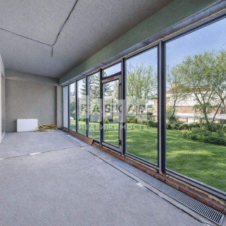 Объявление Дом, 450м2, 3 эт, 16 сот.