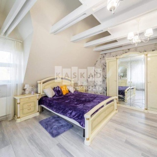 Объявление Дом, 200м2, 3 эт, 10 сот.